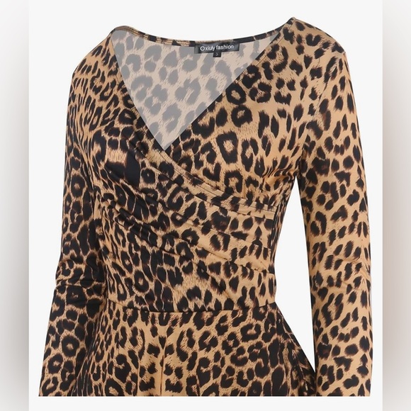 1950s Inspired Leopard Print Dress - Picture 2 of 8